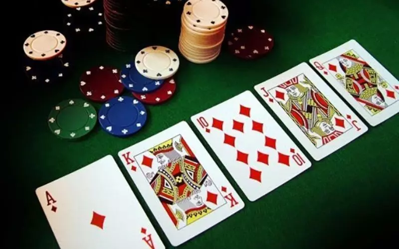 Tìm hiểu về sự tinh hoa hội tụ của Baccarat J88